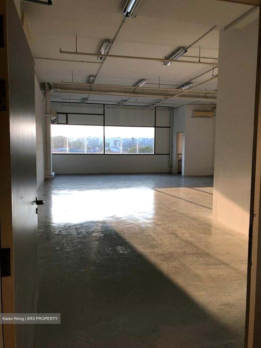 Solstice Business Center (D19), Factory #503557311